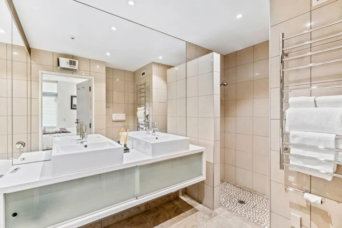 Pembroke Luxury Apartment ワナカ エクステリア 写真